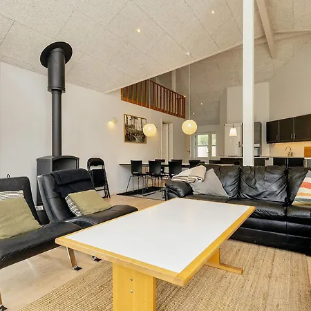 Casa vacanze 10 Person In Vaeggerlose-by Traum Bøtø By